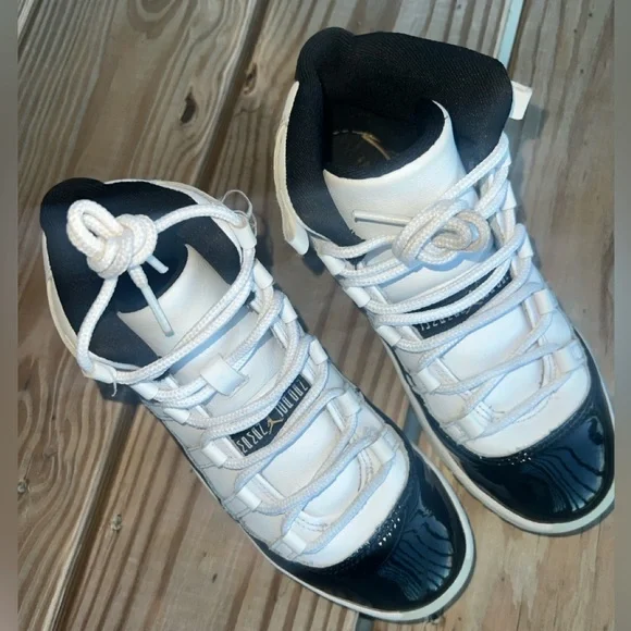 Gratitude 11’s Pre-school Jordan Kids Sneakers Black and White